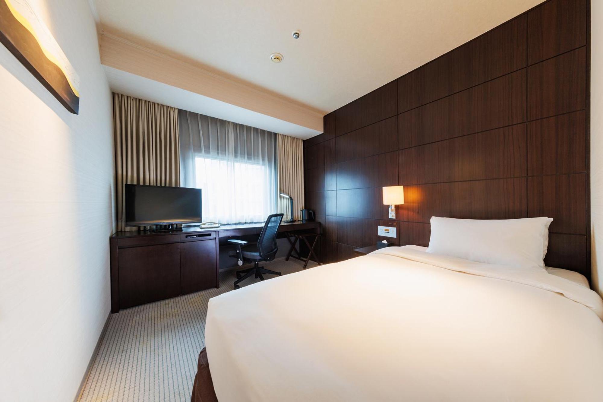 Hotel Metropolitan Edmont Токио Екстериор снимка